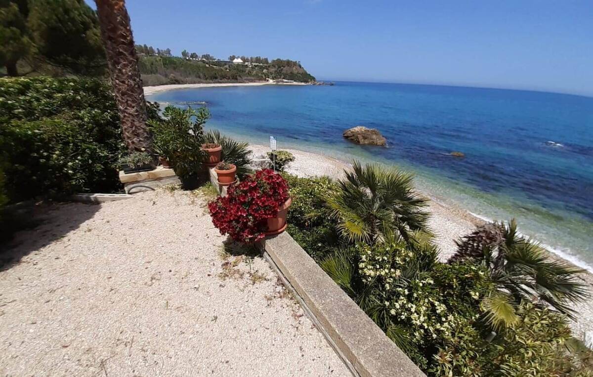 VASTO, INIZIATI I LAVORI PER LA DIFESA DELLA COSTA VIGNOLA