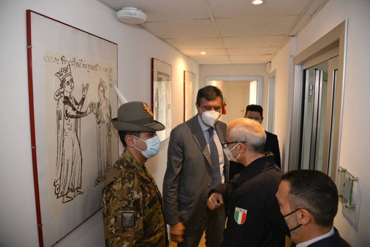 COVID, FIGLIUOLO A L’AQUILA: VISITA AL CENTRO VACCINI DI SAN VITTORINO