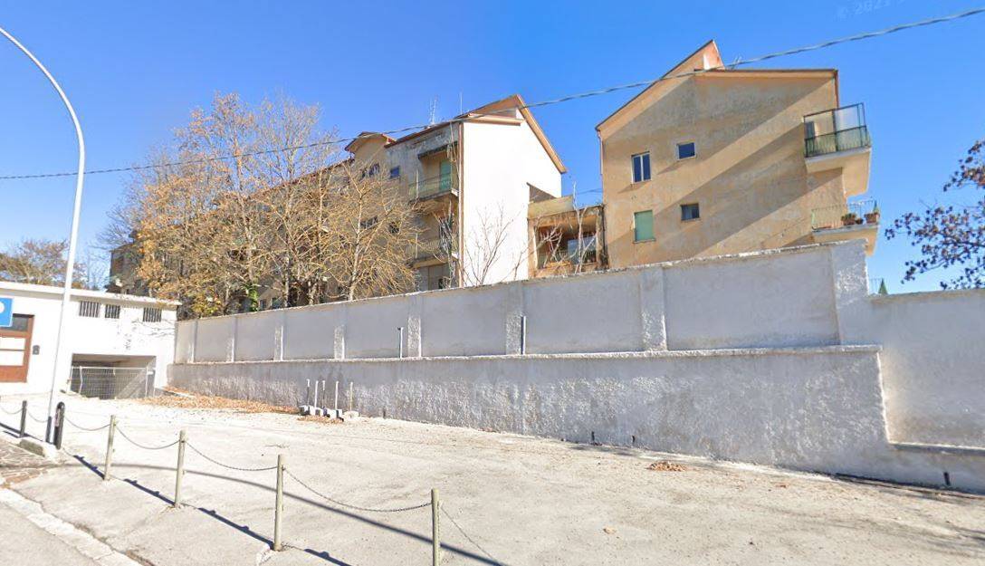 CONSIGLIO COMUNALE L’AQUILA: VIA LIBERA A PERMUTA CON ATER PER PARCHEGGI A PORTA LEONI
