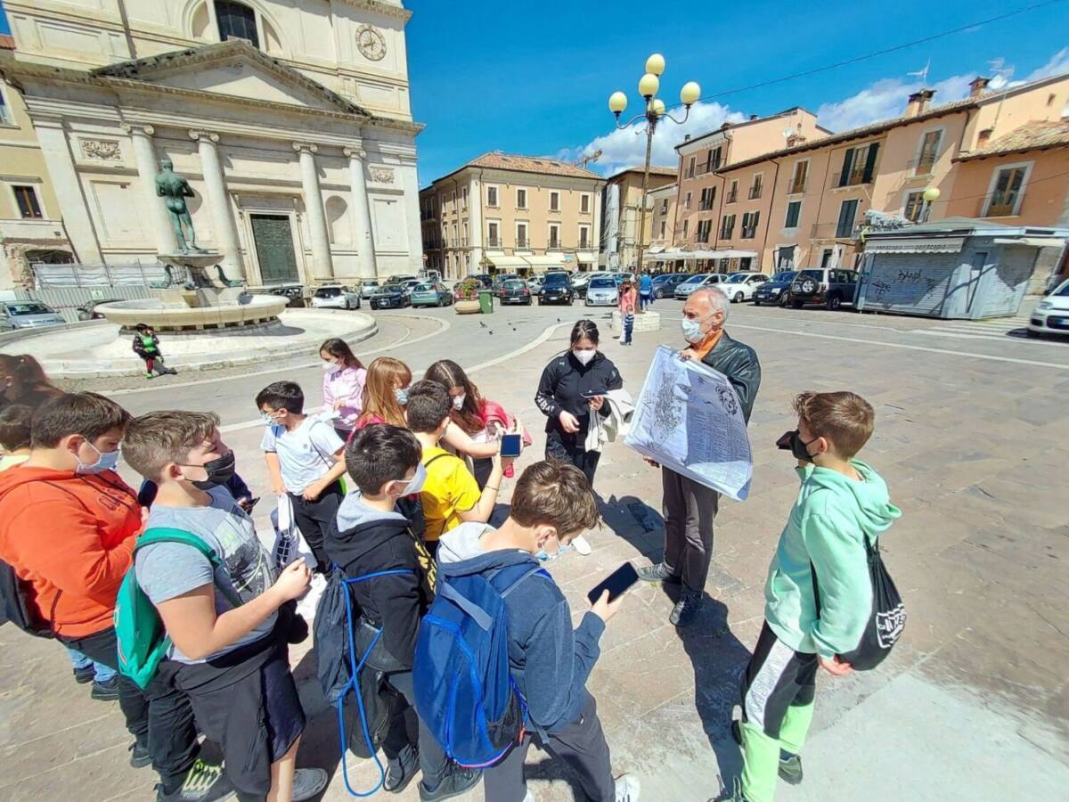 L’AQUILA: PASSEGGIATA ALLA SCOPERTA DELLA TOPONOMASTICA PER STUDENTI DANTE ALIGHIERI
