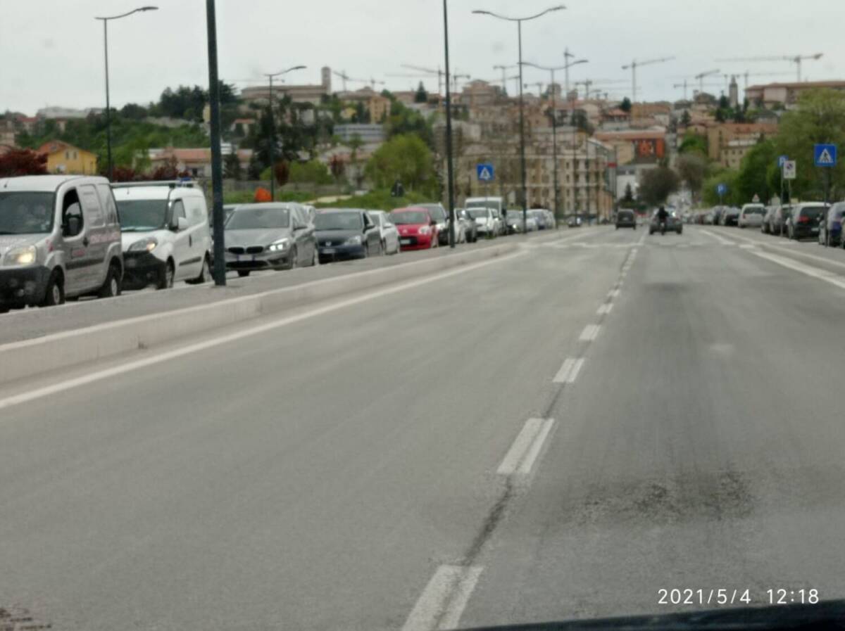 VIABILITA’ L’AQUILA, LAVORI IN ZONA OVEST: ANCORA CAOS E TRAFFICO BLOCCATO