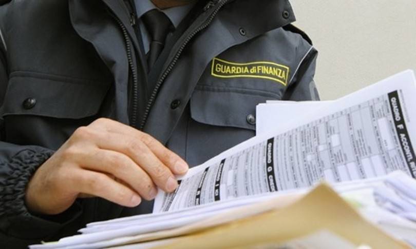 GDF, CONCORSO PER TITOLI ED ESAMI PER IL RECLUTAMENTO DI 15 TENENTI IN SERVIZIO PERMANENTE