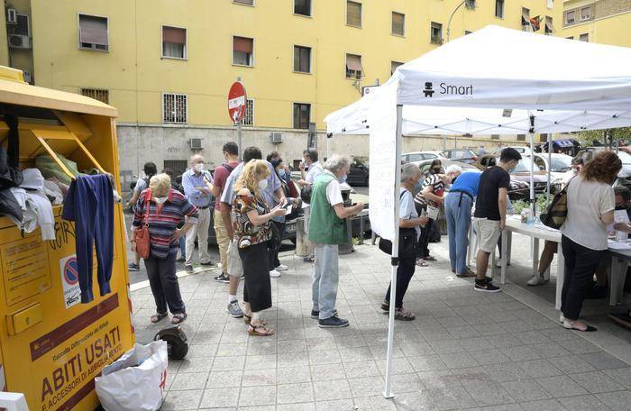 PRIMARIE DEL CENTROSINISTRA, OGGI SI SCEGLIE A ROMA E BOLOGNA