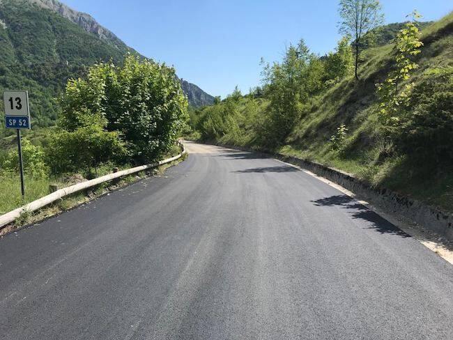 PROVINCIA TERAMO, PAVIMENTAZIONI E RISANAMENTO FRANE: INIZIATI LAVORI PER OLTRE UN MILIONE