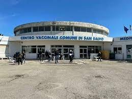 SAN SALVO, VERI’ E SCHAEL IN VISITA AL CENTRO VACCINALE DI SAN SALVO