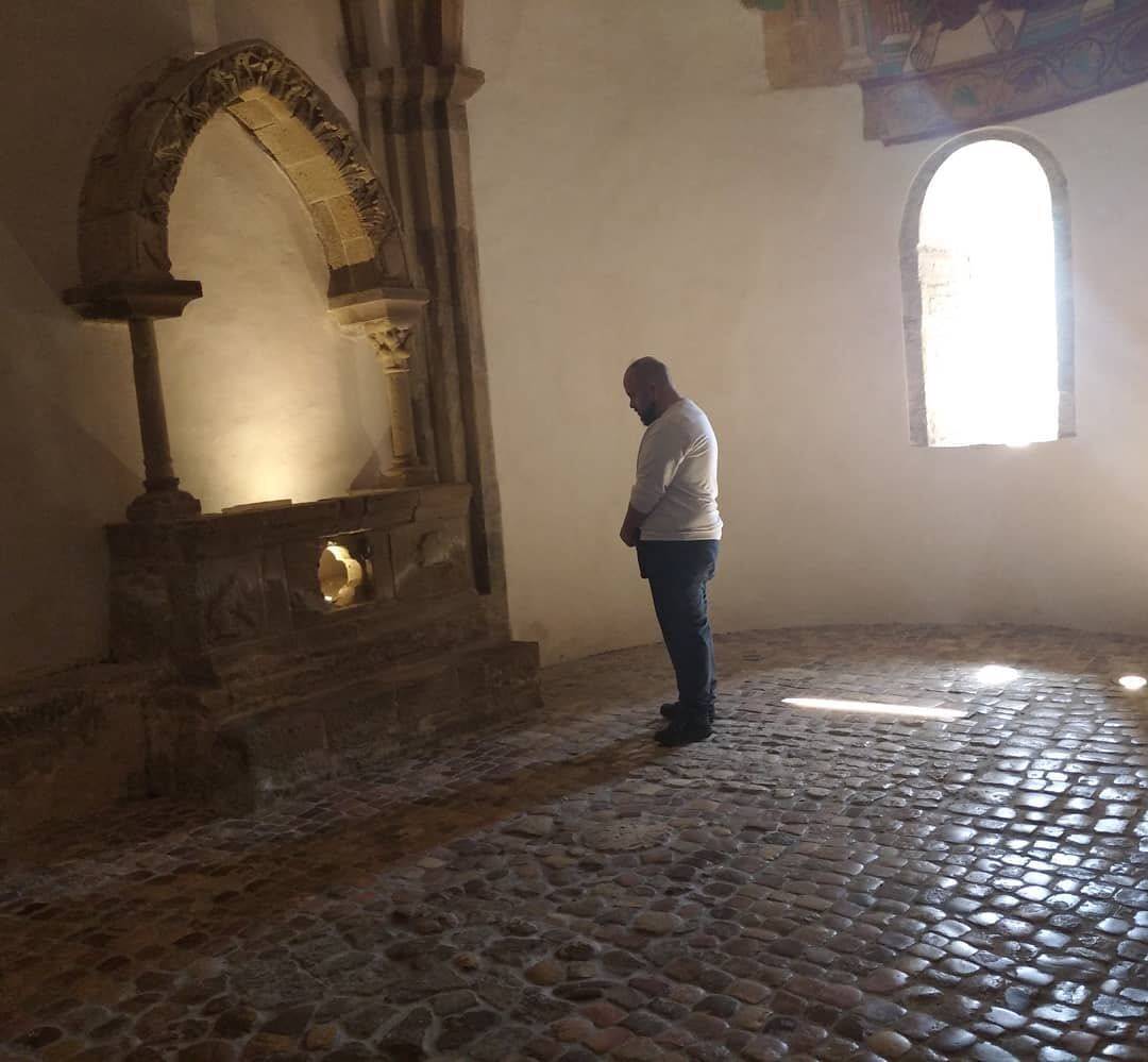 FOSSACESIA: PRESS TOUR NELL’ABBAZIA DI SAN GIOVANNI IN VENERE, SULLE TRACCE DEL CONTE TRASMONDO