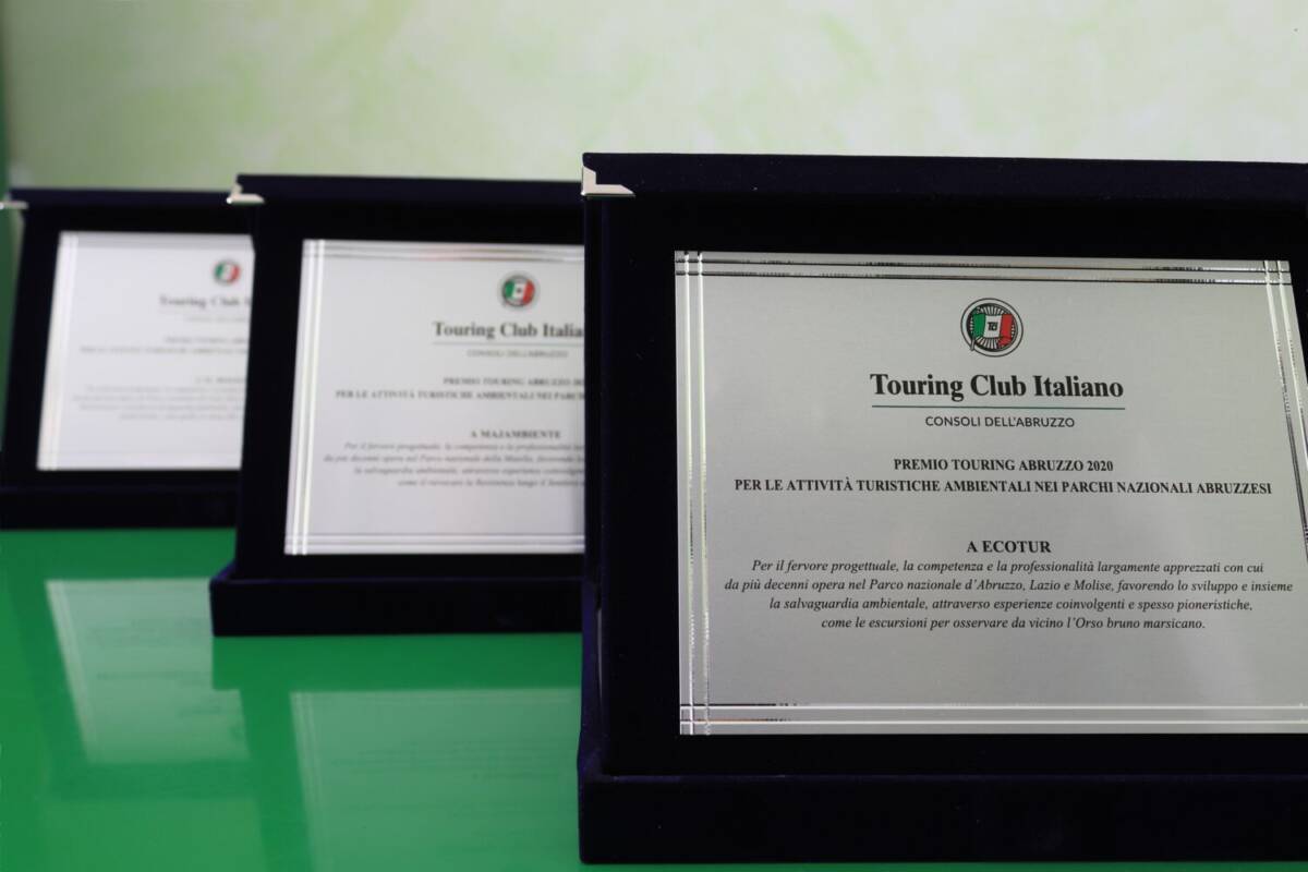 PREMIO TOURING ABRUZZO 2020: VINCONO ECOTUR, MAJAMBIENTE E IL BOSSO