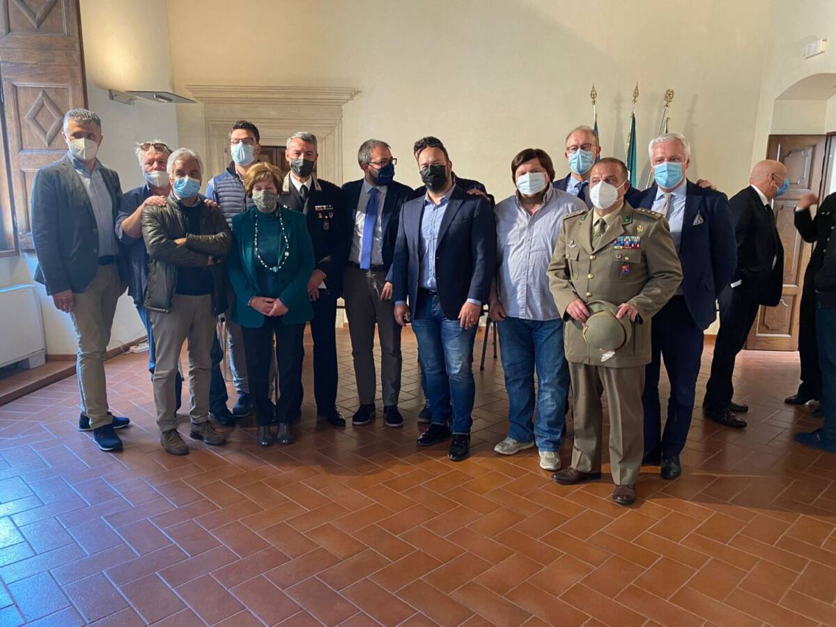 CAMPAGNA VACCINALE TEAM MOBILI NELL’AQUILANO: 10 COMUNI COVID FREE, 660 SOMMINISTRAZIONI