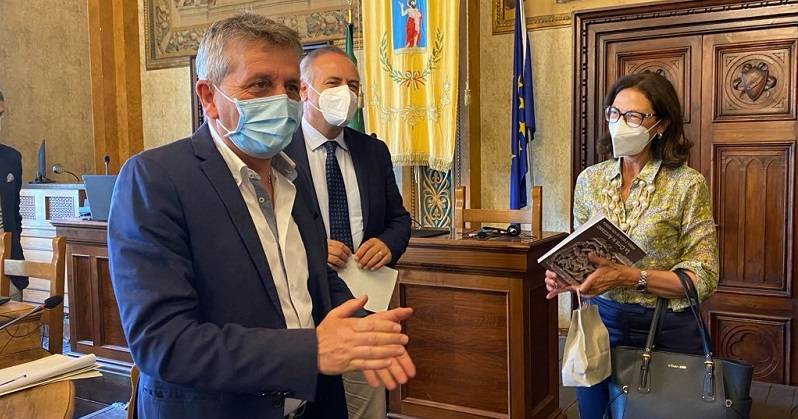 AVEZZANO: PALAZZACCIO EX INAIL, STOP A BIVACCHI E SCHIAMAZZI NOTTURNI 