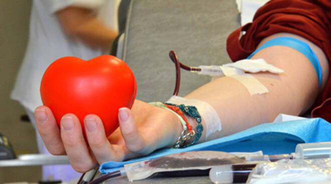 COVID: AL VIA A L’AQUILA PRENOTAZIONE VACCINI PER DONATORI DI SANGUE