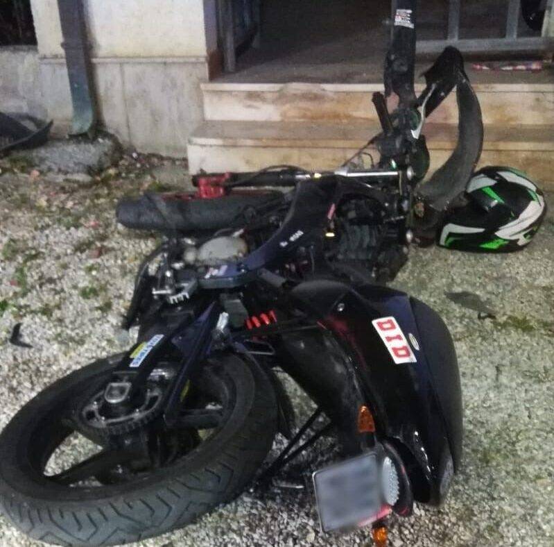 CORROPOLI: CAMERA ARDENTE 16ENNE TRAVOLTO E UCCISO DA AUTO MENTRE SPINGEVA IL SUO SCOOTER IN PANNE