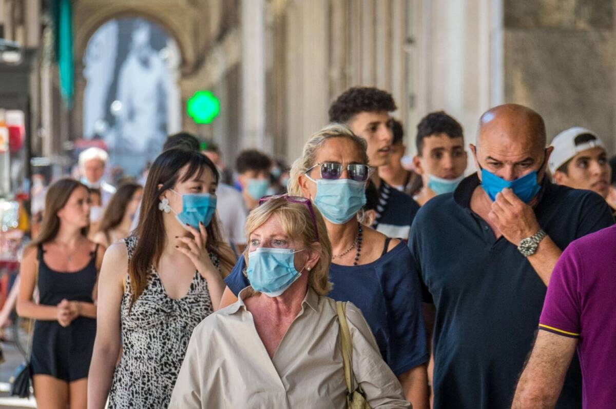 COVID: ABRUZZO DA LUNEDI’ IN ZONA BIANCA, REGIONE PRIMA IN ITALIA PER SEQUENZIAMENTO VIRUS