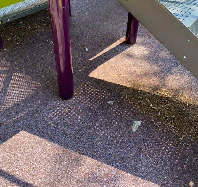 L’AQUILA: PRESERVATIVI USATI NEL PARCO GIOCHI DI VIA DEI GIARDINI