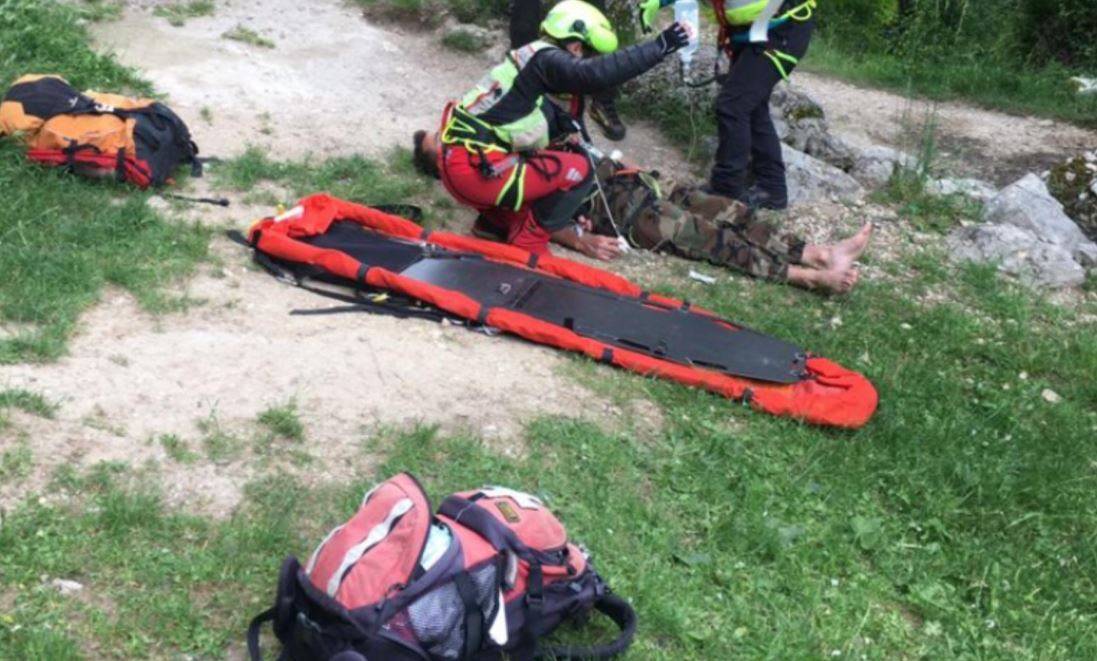 ARRAMPICATA SU FALESIA DI LUCOLI, RAGAZZO AQUILANO SOCCORSO DOPO UN VOLO DI 10 METRI