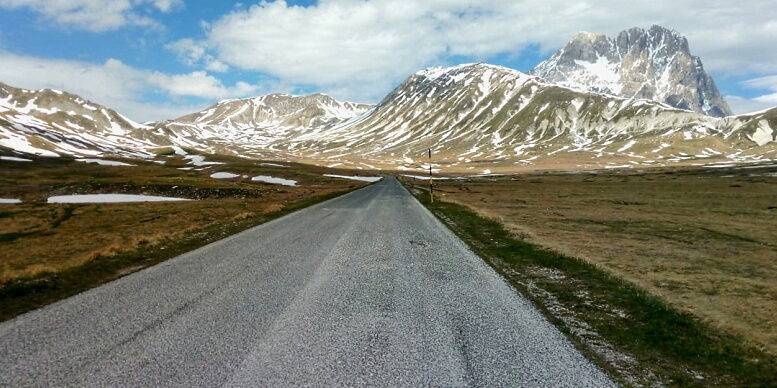 PROVINCIA DELL’AQUILA: AL VIA LAVORI SULLA STRADA PER CAMPO IMPERATORE