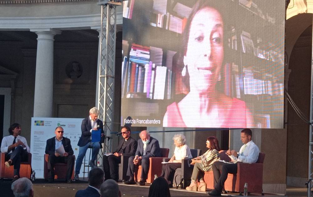 EUTANASIA, LAICI E CATTOLICI A CONFRONTO A L’AQUILA: CONVEGNO DIBATTITO A PALAZZO DELL’EMICICLO