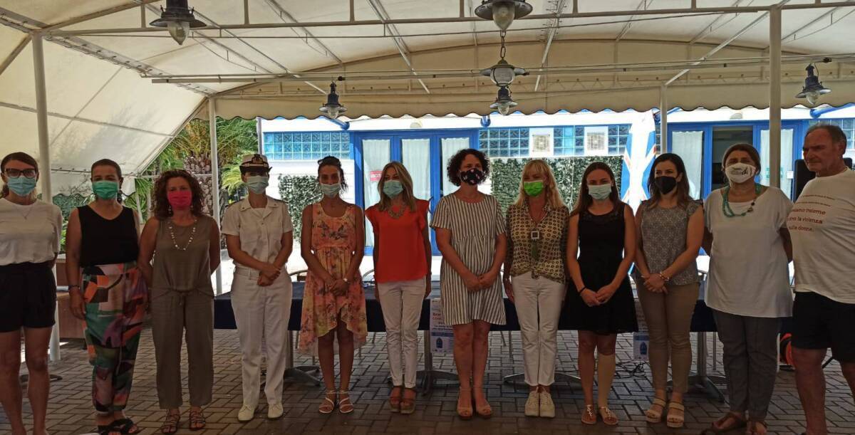 “REMIAMO INSIEME CONTRO LA VIOLENZA SULLE DONNE”, PRESENTATO PROGRAMMA EVENTO A GIULIANOVA