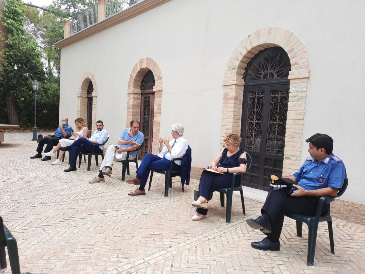 “MODELLO ​FOSSACESIA” PER MOVIDA E SICUREZZA:INCONTRO TRA QUESTORE, SINDACO E IMPRENDITORI TURISTICI