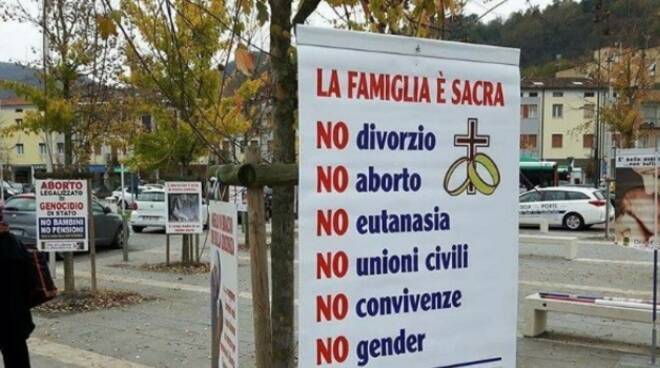 “NO AL DDL ZAN”: PROVITA & FAMIGLIA MANIFESTANO A PESCARA