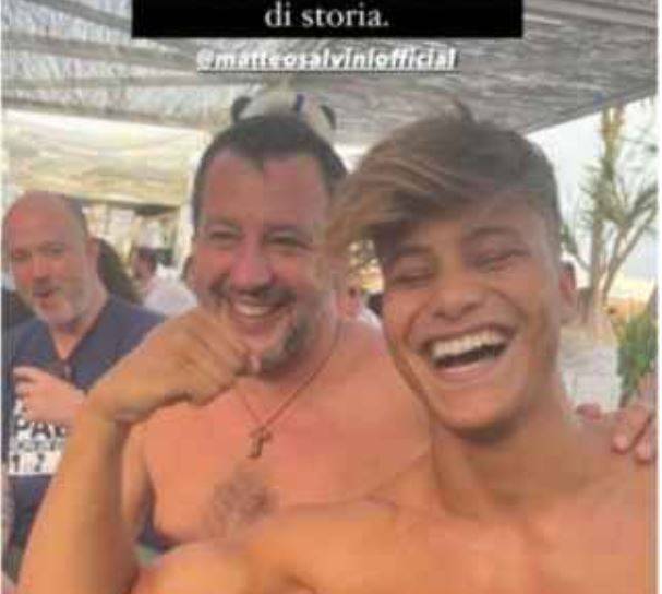 LEGA: DENIS DOSIO, INSULTI DOPO SELFIE CON SALVINI AL PAPEETE. L’INFLUENCER “SCIALLATEVI”