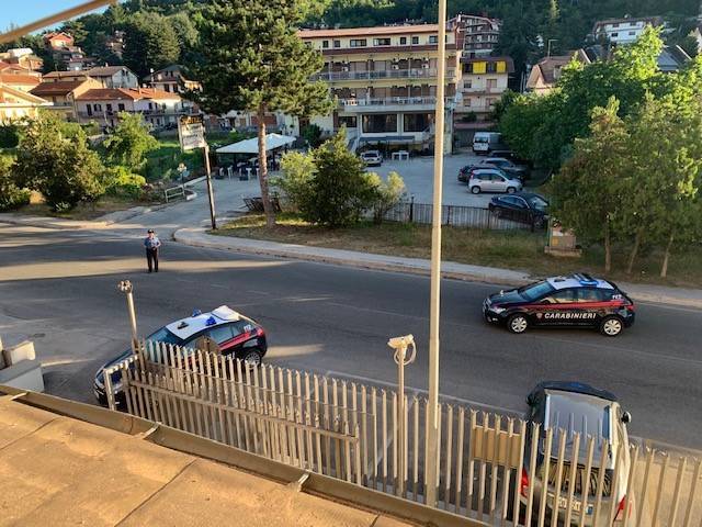 TAGLIACOZZO: ABITAZIONE TRASFORMATA IN MARKET COCAINA, SGOMINATA BANDA DI ALBANESI, TRE ARRESTI