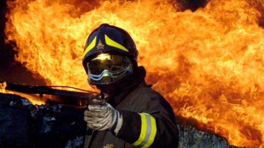 INCENDI BOSCHIVI, VIGILI DEL FUOCO ABRUZZO: “REGIONE TAGLIA FONDI, SI PONGA SUBITO RIMEDIO”