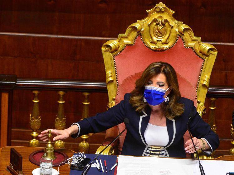 QUIRINALE, ANCORA FUMATA NERA: CASELLATI NON HA QUORUM