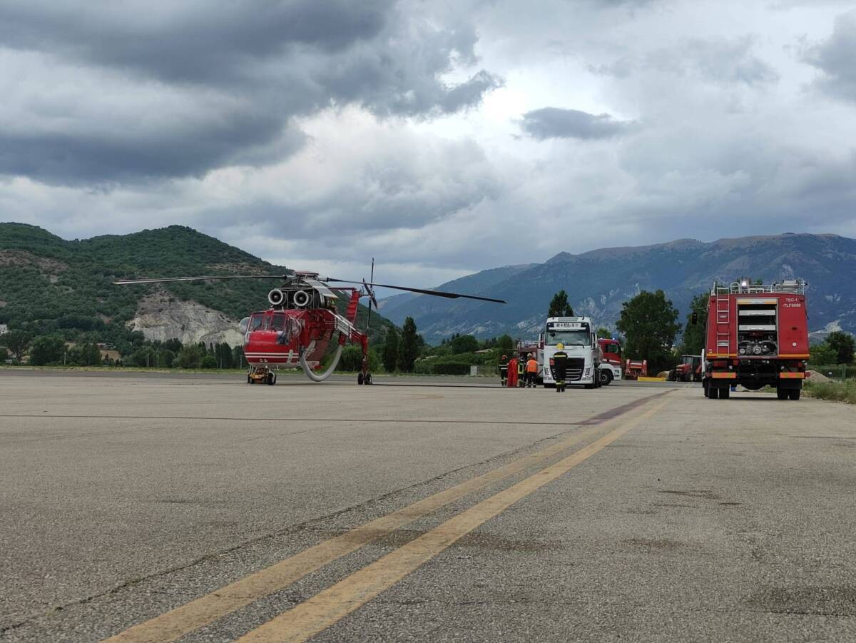 INCENDI, DA GIUGNO ELICOTTERO ERICKSON ALL’AEROPORTO DI PRETURO