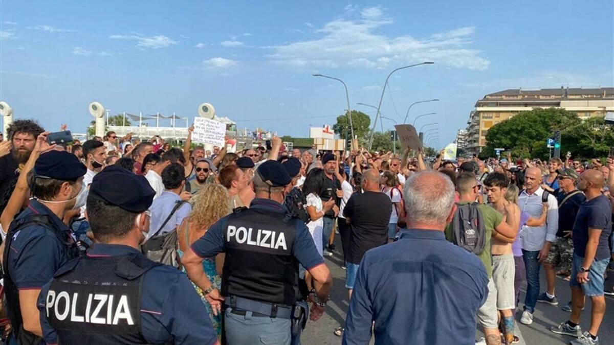 NO GREEN PASS A PESCARA, ANPI: “SOLIDARIETA’ A DIRIGENTI FORZA ITALIA”