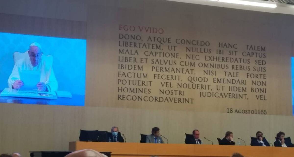 PAPA FRANCESCO: “SCIENZA GRANDE RISORSA PER COSTRUIRE LA PACE”
