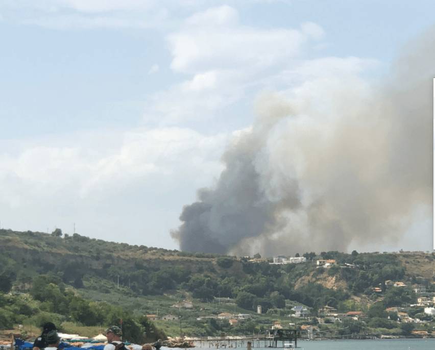 INCENDI ABRUZZO: FIAMME SULLA COSTA DEI TRABOCCHI E IN VAL DI SANGRO
