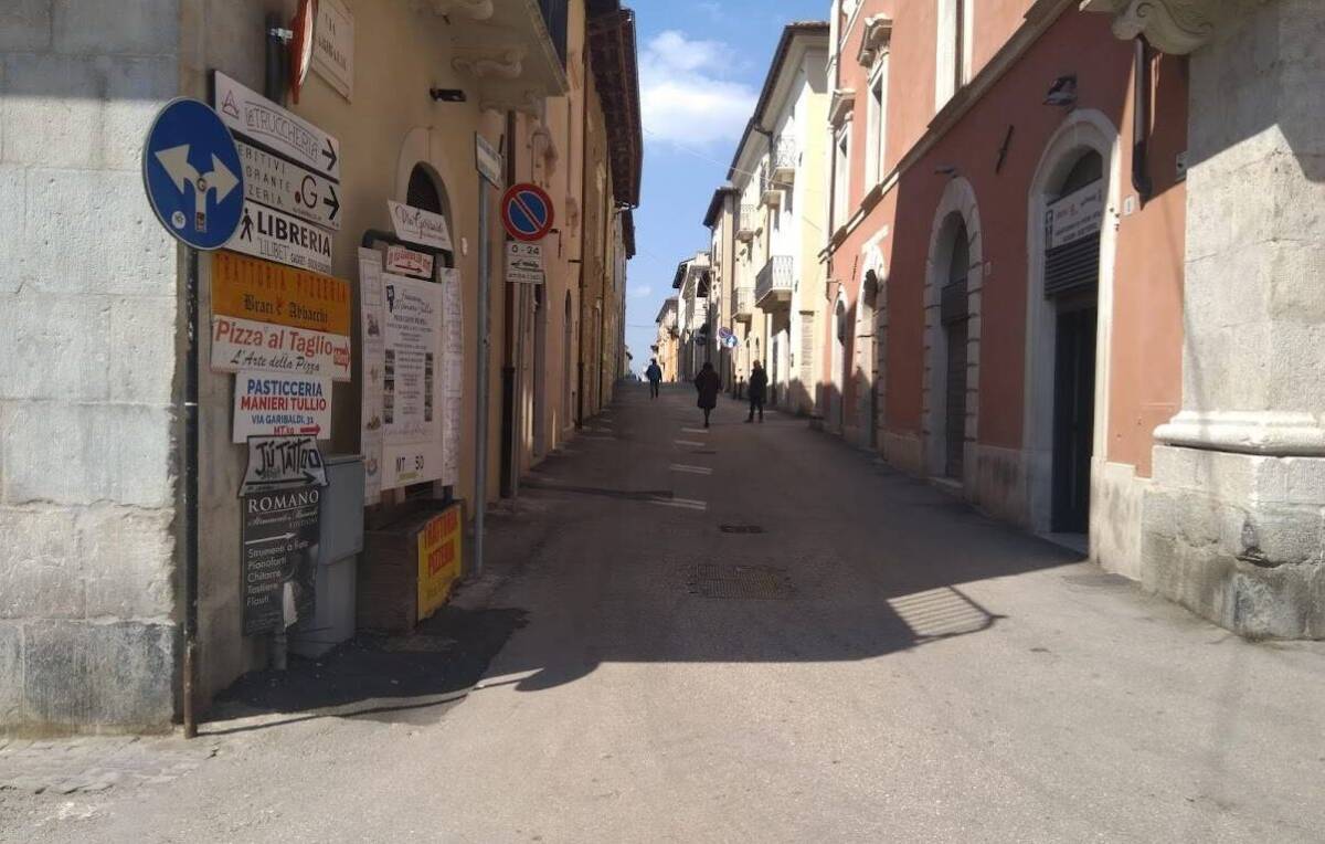“FARE CENTRO”, DISPOSTO SCORRIMENTO GRADUATORIA LINEA “B”. LIRIS: “1.4 MLN PER 23 OPERATORI”
