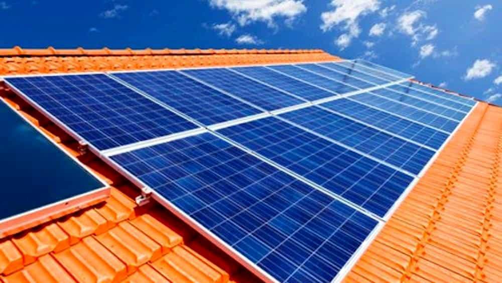 FOTOVOLTAICO: L’ABRUZZO CORRE E SCALA CLASSIFICA, OLTRE 22MILA IMPIANTI RESIDENZIALI