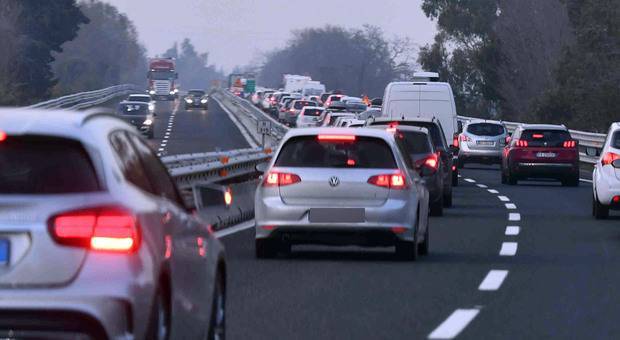 A14: CODA PER LAVORI TRA ROSETO DEGLI ABRUZZI E PESCARA NORD IN DIREZIONE PESCARA