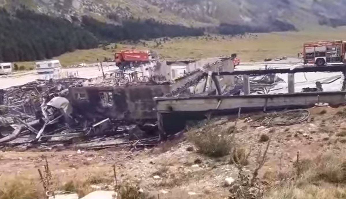 CAMPO IMPERATORE: INCENDIO DISTRUGGE NELLA NOTTE RIFUGIO RISTORANTE FONTE VETICA