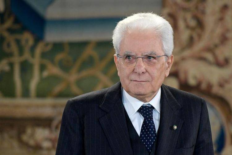 QUIRINALE, MATTARELLA: “INDISPENSABILE NON COMPRIMERE TEMPI DEL PARLAMENTO”