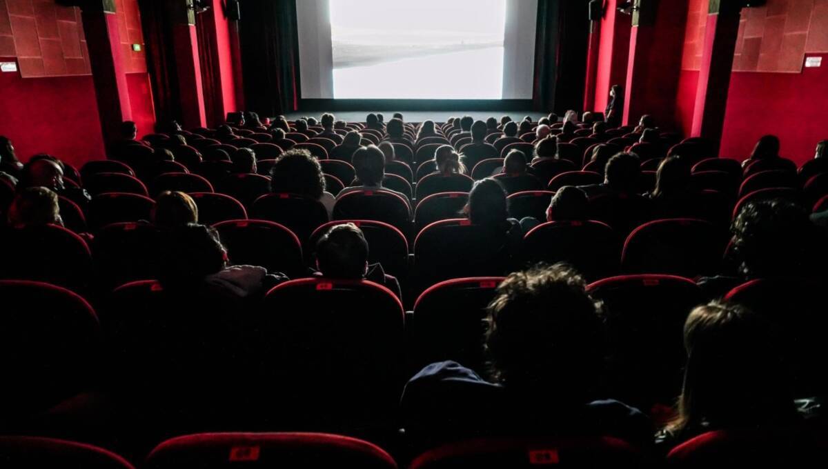 COVID: CAPIENZA MASSIMA PER CINEMA E TEATRI. ALLO STADIO E IN DISCOTECA  AL 75%