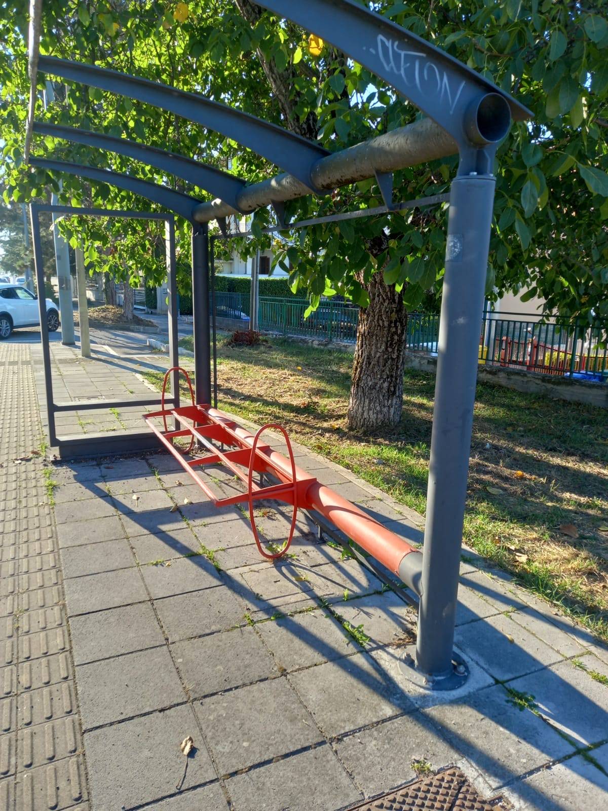 L’AQUILA, SINISTRA ITALIANA: “FERMATE DEGLI AUTOBUS NEL DEGRADO E PERICOLOSE”
