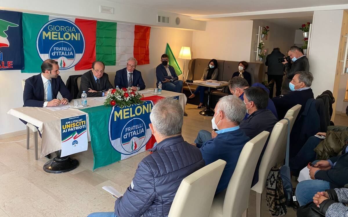 ORTONA: RANALLI E ALTRI DIECI ESPONENTI LEGHISTI PASSANO A FRATELLI D’ITALIA
