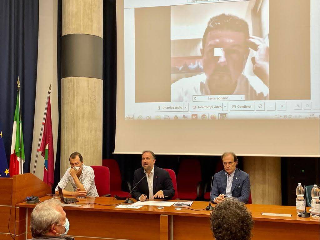 MONTAGNA, LIRIS: “DALLA VALLE D’AOSTA IN ABRUZZO STRUMENTO PER DISTACCO CONTROLLATO VALANGHE”