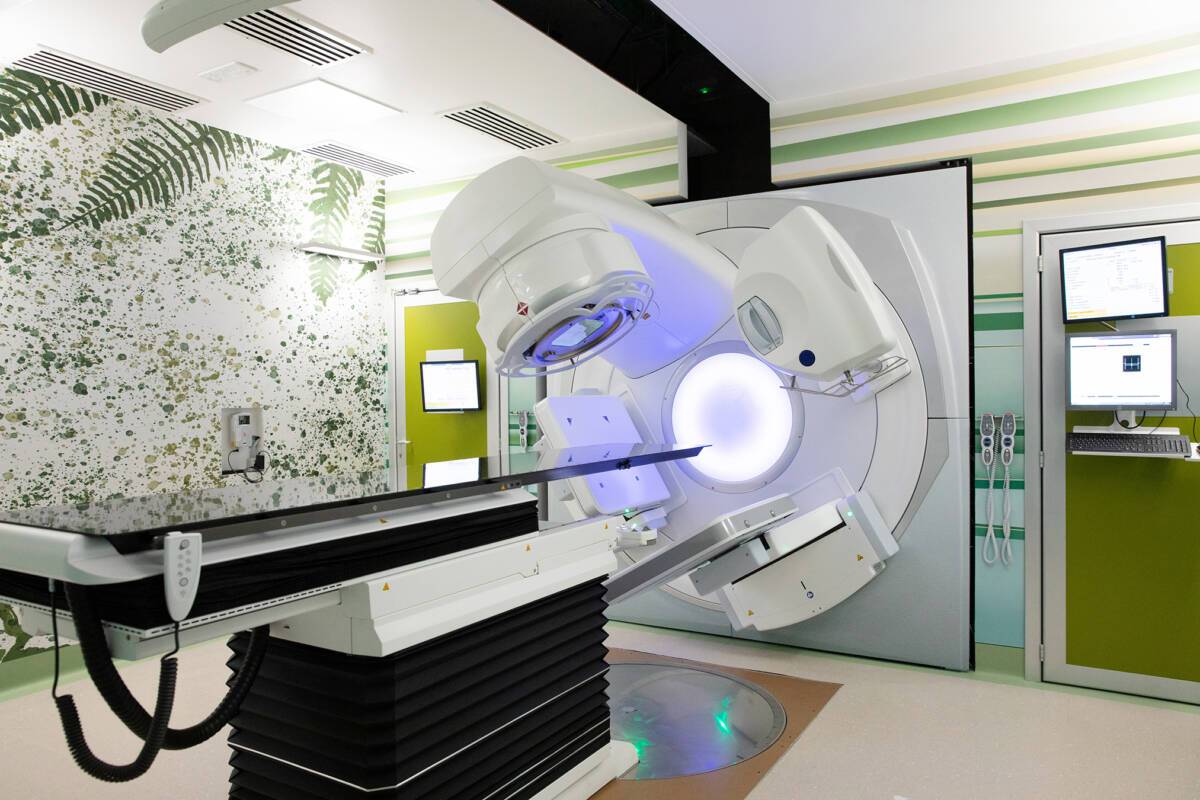 CURA DEI TUMORI: TRATTAMENTI RADIOTERAPICI MENO INVASIVI E CON RIDUZIONE DEGLI EFFETTI COLLATERALI