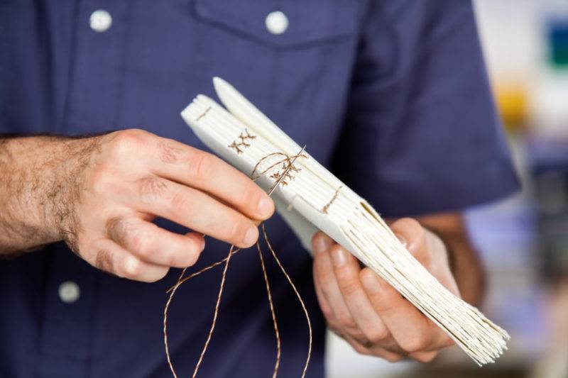 ABRUZZO IN MINIATURA DI FRANCAVILLA: COME RILEGARE UN LIBRO, AL VIA LABORATORI