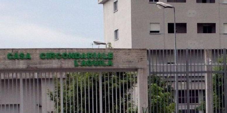 L’AQUILA: FRUSTATE E SCHIAFFI A NIPOTI MINORENNI, ARRESTATO MACEDONE 36ENNE