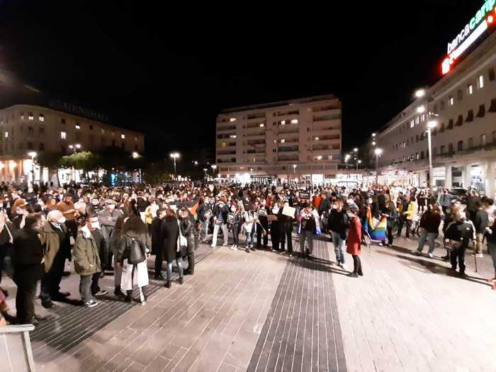 DDL ZAN: MANIFESTAZIONE A PESCARA, “VERGOGNOSO AFFOSSAMENTO, SENATO LONTANO DA PAESE REALE”