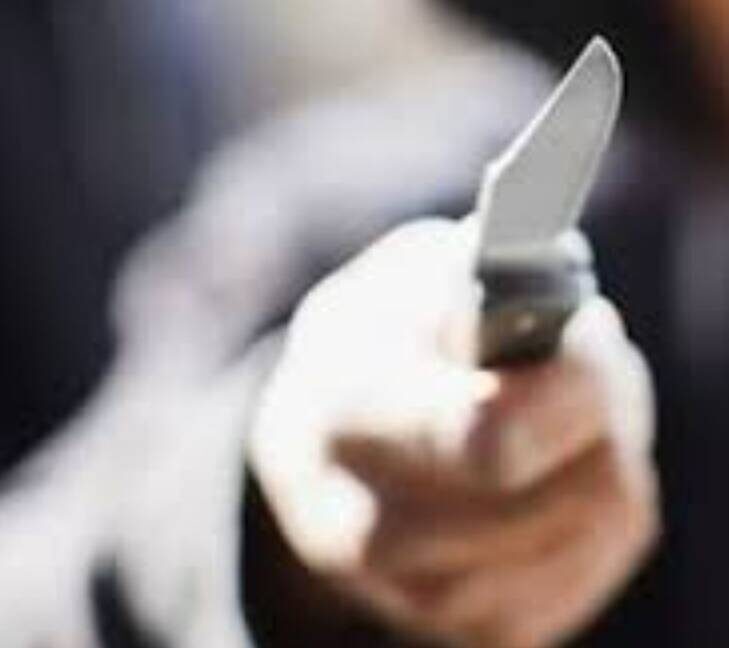 LECCE: 21ENNE PESCARESE ACCOLTELLATA DALL’EX FIDANZATO, FERITE AL COLLO, NON E’ IN PERICOLO DI VITA