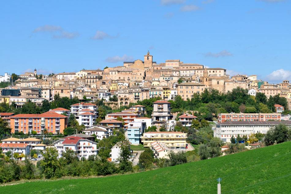 “RIGENERAZIONE BORGHI”, A PENNE IDEE E PROGETTI PER RIPOPOLARE LE AREE INTERNE