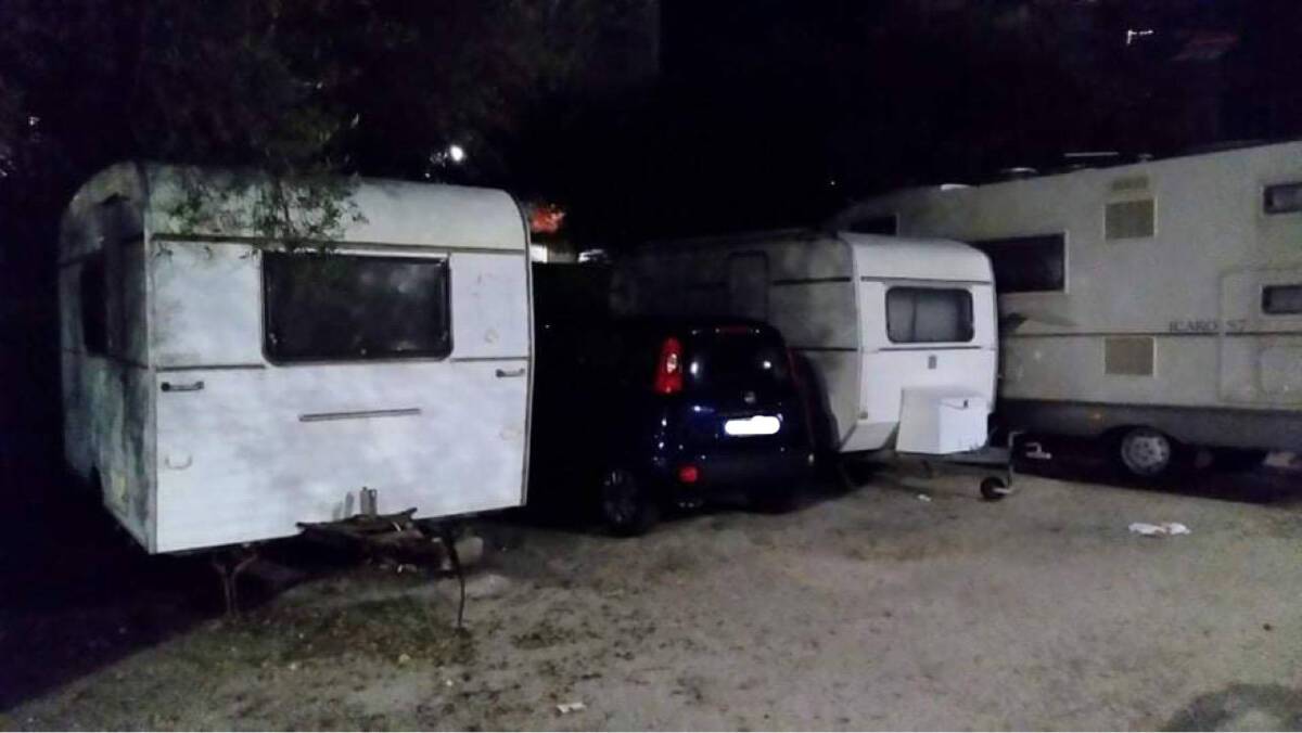 TERAMO, PARCHEGGIO SELVAGGIO DI CARAVAN E RIMORCHI: INTERVENTI MIRATI DELLA POLIZIA LOCALE