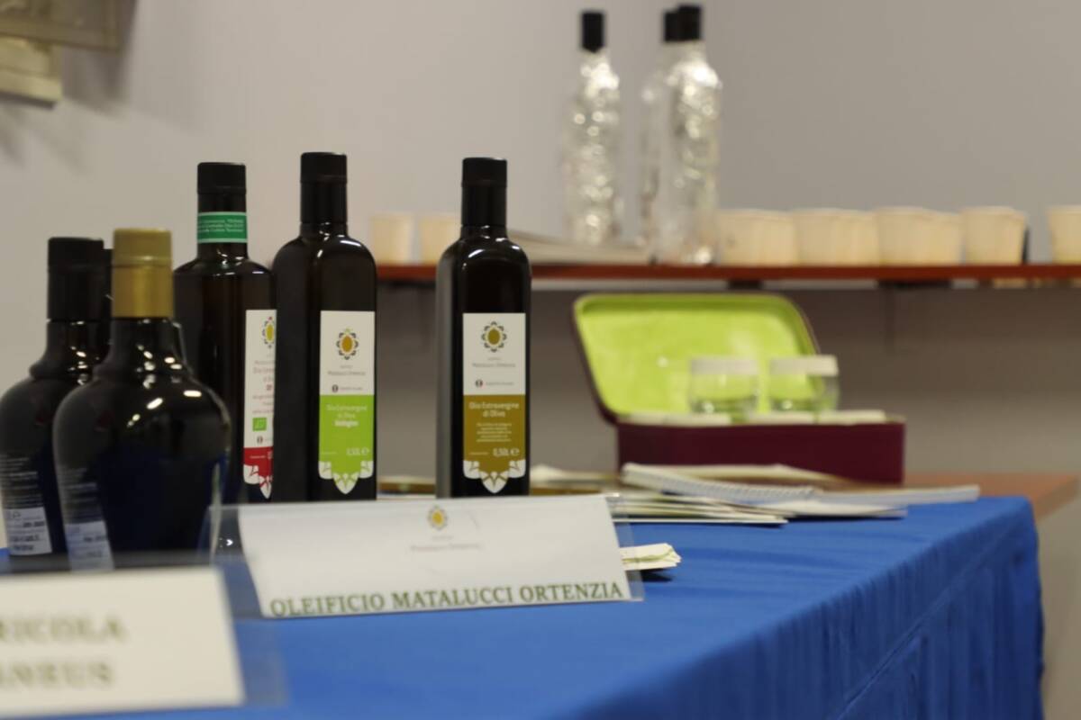 PINETO NELLA RETE CITTÀ DELL’OLIO: IERI LA CERIMONIA DI CONSEGNA DELLA BANDIERA
