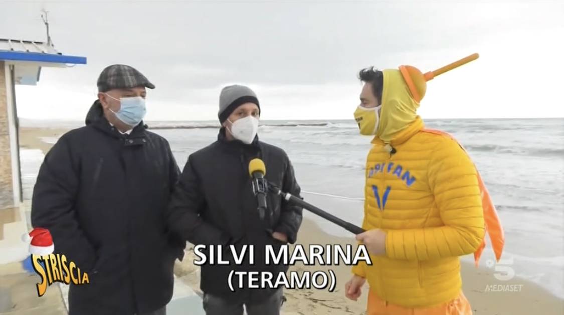 STRISCIA LA NOTIZIA A SILVI MARINA CON CAPITAN VENTOSA, “CHE FINE HA FATTO LA SPIAGGIA?”