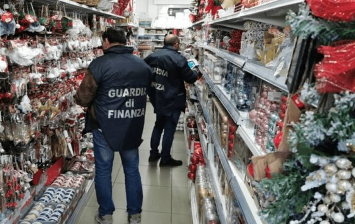 TERAMO: 81.000 ARTICOLI SEQUESTRATI DA GDF, PRIVI DI CERTIFICAZIONI E INFORMAZIONI AL CONSUMATORE